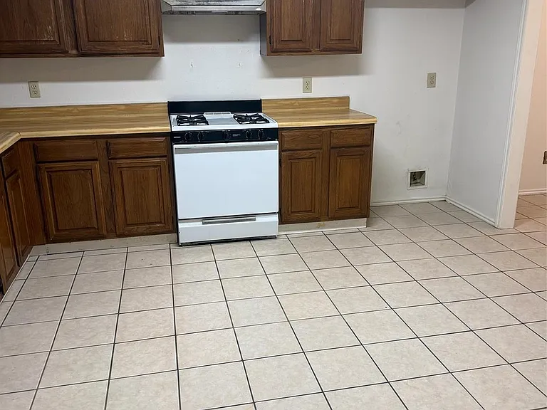 18023 Garden Manor Dr — Photo 5