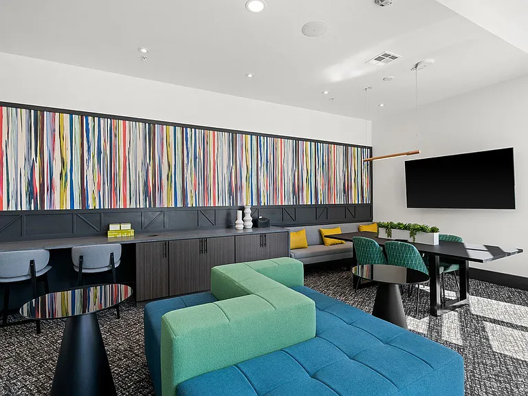 La Via Apartments — Photo 6