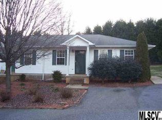 1714 18th Ave NE, Hickory, NC 28601