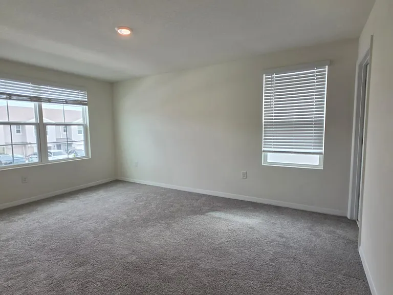 6606 Leo Ln #6606 — Photo 10