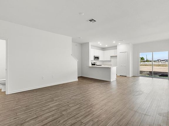 5th image of 4915 SW 81st Loop