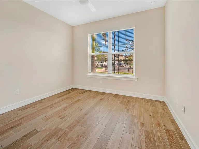 16808 Bay Island Ct — Photo 22