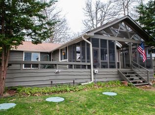 852 Graham Lake Ter, Battle Creek, MI 49014