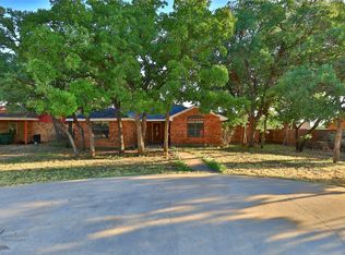 1606 Hunters Glen Ln, Clyde, TX 79510