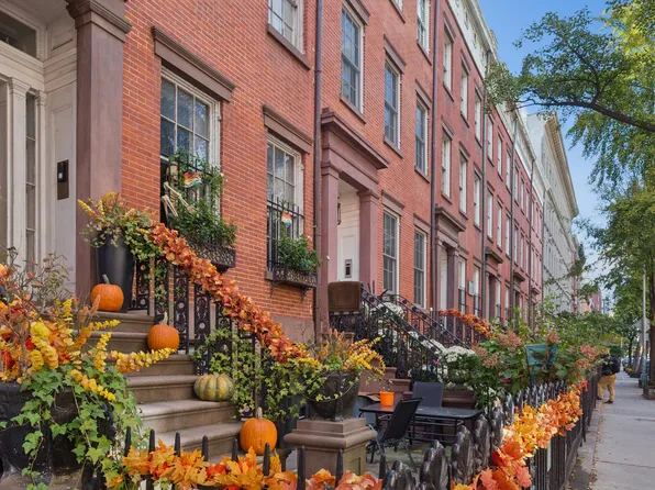 458 West 20th Street image 8 of 8