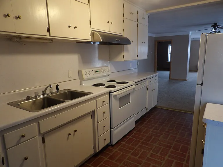 111 Arlington Ave #K-2 — Photo 1