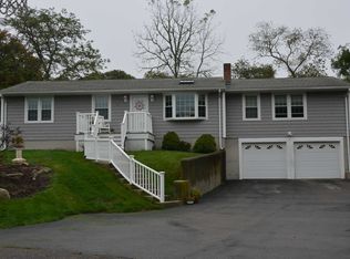 9 Ilex Rd, Narragansett, RI 02882