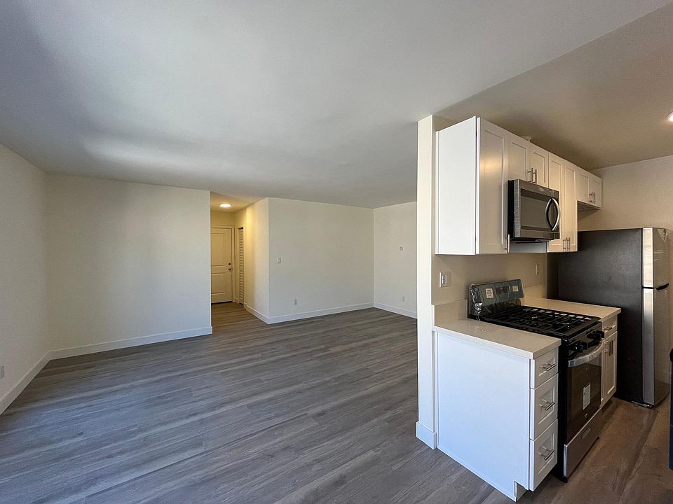 1st image of 7972 Norton Ave APT 7