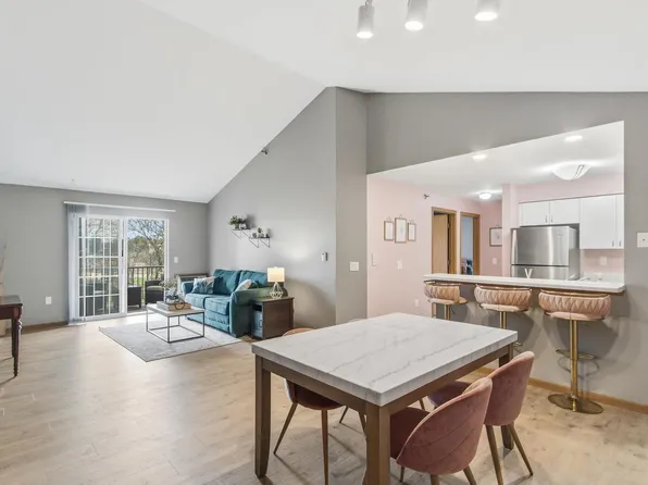 203 Kearney Way #304, Waunakee, WI 53597