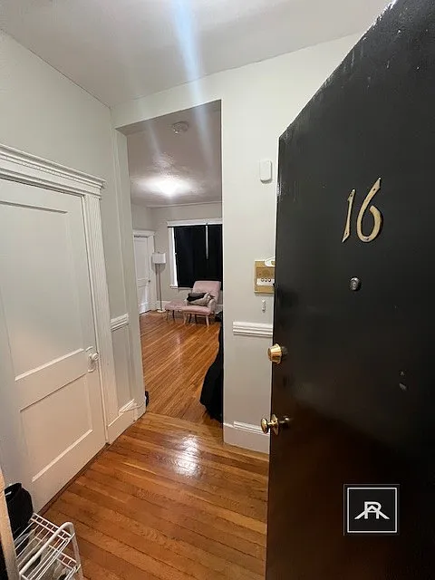 Studio, 1.0 bath, $2,450 — Photo 1