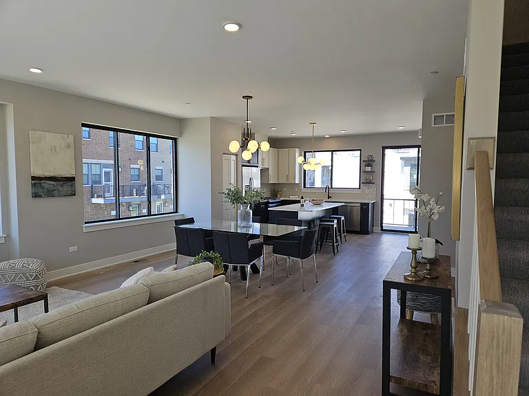 304 E Lincoln St #304 — Photo 5