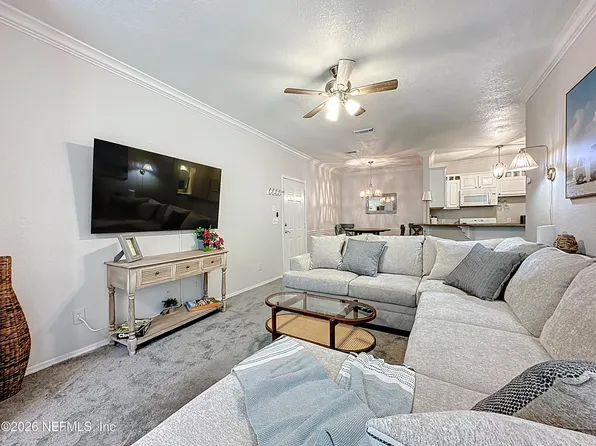 13810 Sutton Park Dr N APT 827, Jacksonville, FL 32224