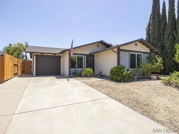 855 Blackberry Ct, San Marcos, CA 92069