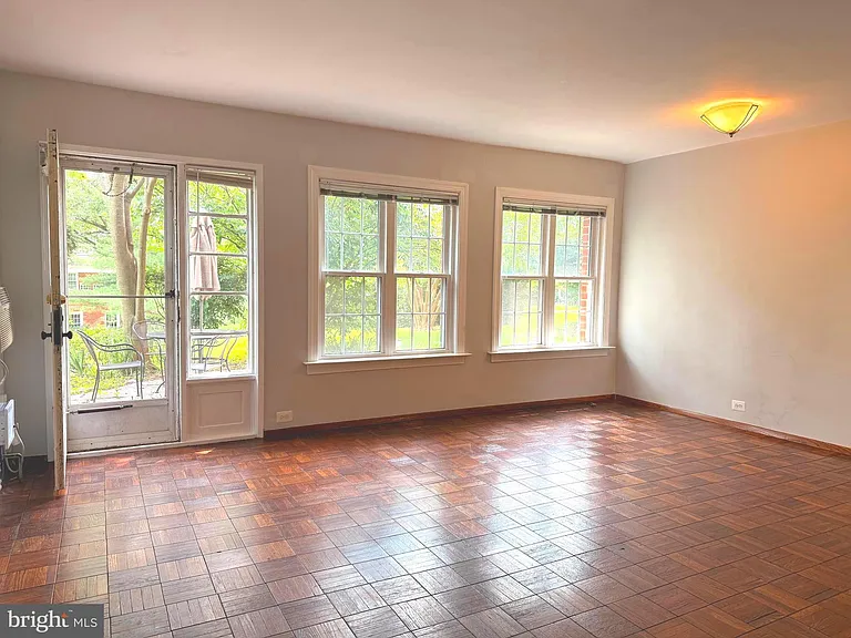 3211 Ravensworth Pl — Photo 5