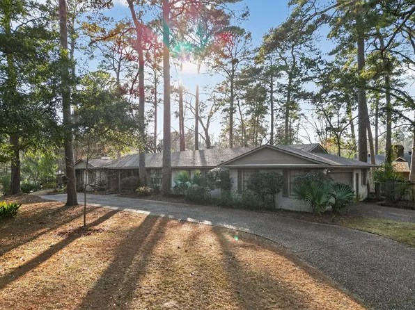 7230 Gilbert Dr, Shreveport, LA 71106