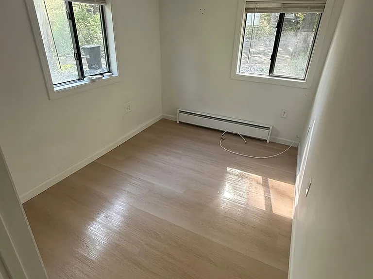 14 Woodland Cir S — Photo 5