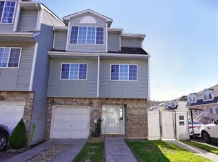 48 Robin Ct #1, Staten Island, NY