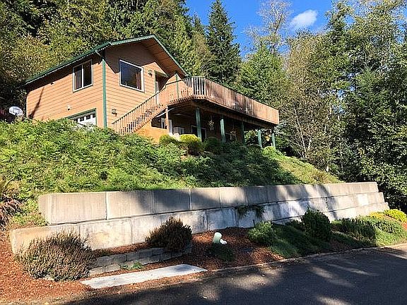 2nd image of 940 N Stephenson Dr