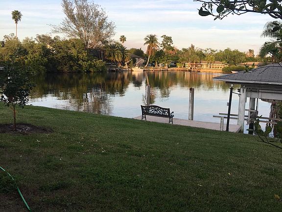 Large Backyard on Canal