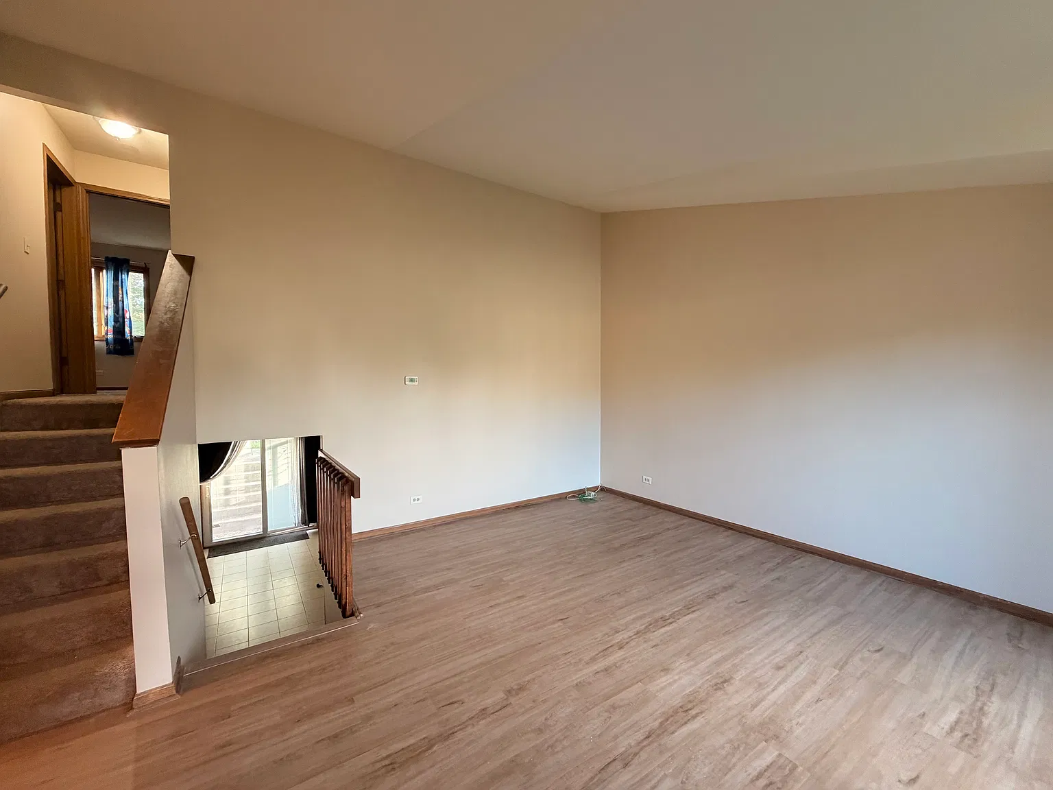 3 bed, 1415 sqft, $1,900 — Photo 4