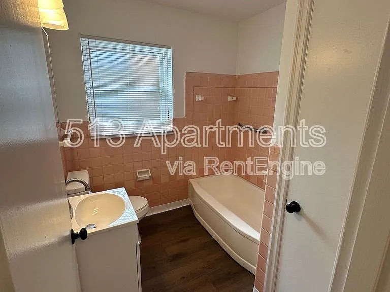 1649 Anita Pl #3 — Photo 7