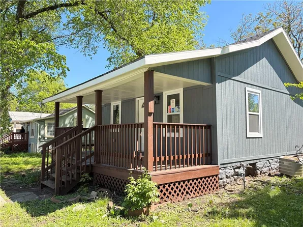 2611 W 45th Ave, Kansas City, KS 66103