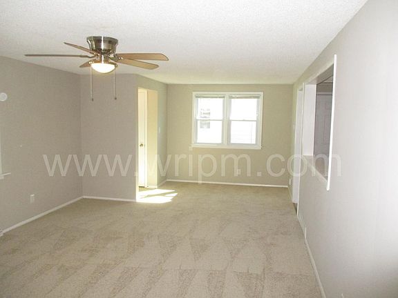3rd image of 6704 Gates Dr