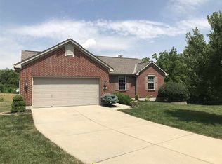 1657 Bingham Cir, Hebron, KY 41048