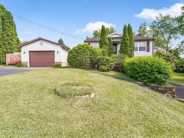 254 Hoover St, Old Forge, PA 18518