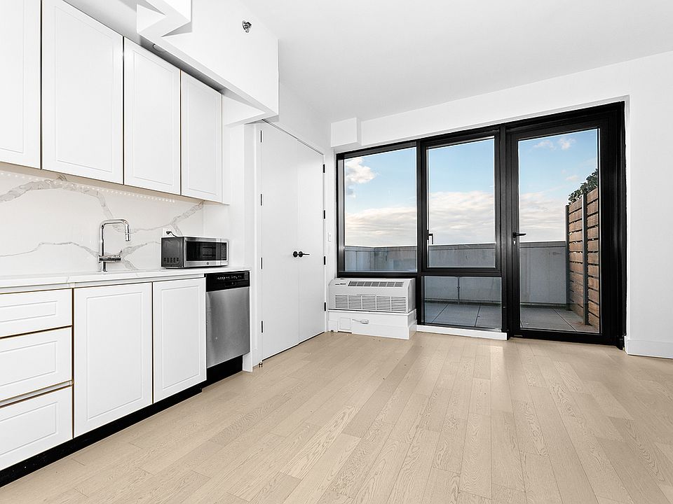 1st image of 571 4th Ave #806