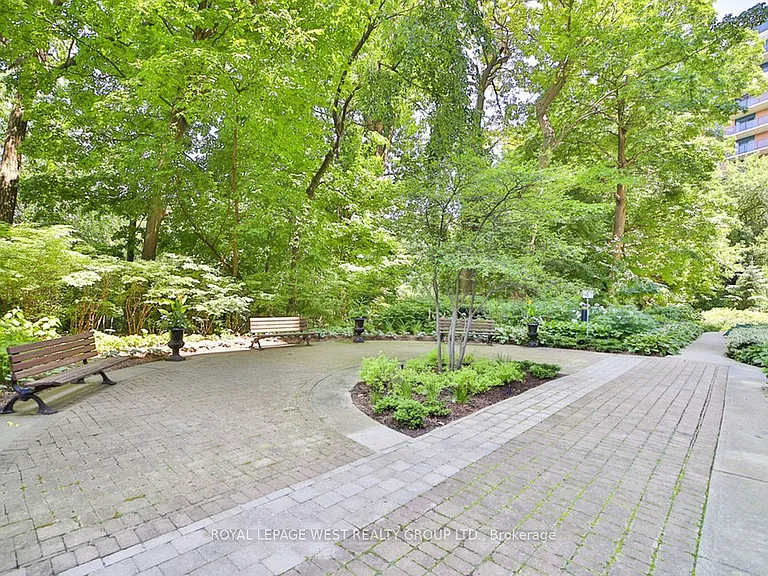 1 Lomond Dr #708 — Photo 20