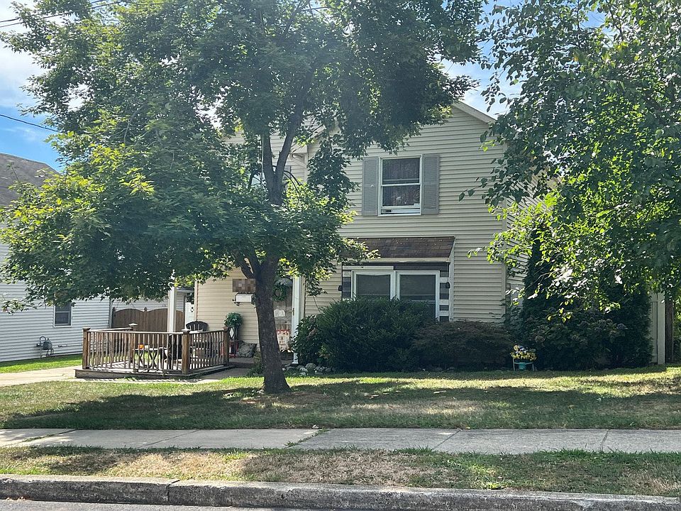 1st image of 629 E Earl Ave