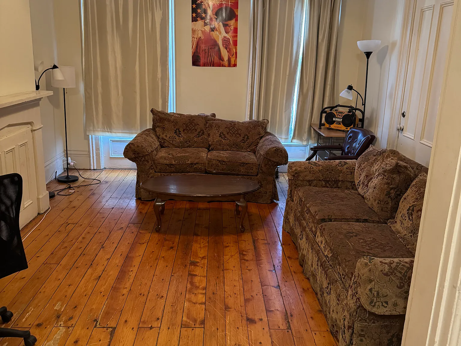 3 bed, 1300 sqft, $525 — Photo 1