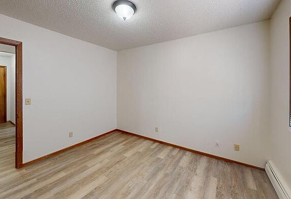 2nd image of 1100 Pleasant St APT 7