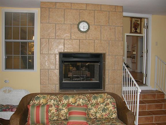 SEE-THROUGH FIREPLACE