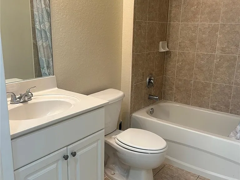 1910 Santa Barbara Blvd #2 — Photo 5