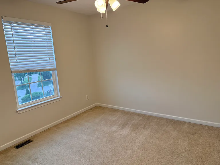 5055 Lake Forest Dr — Photo 21