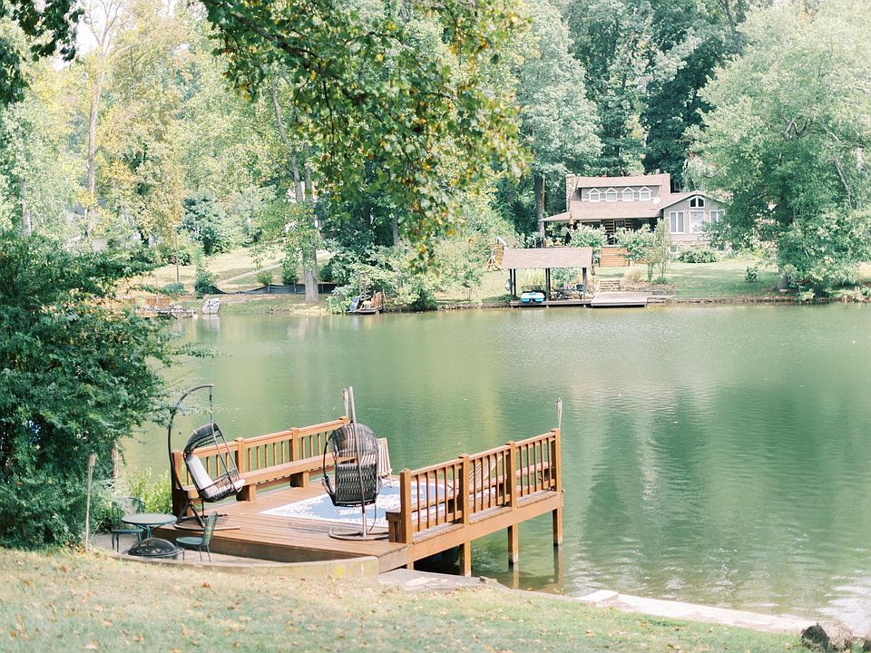 1st image of 1716 Timberlake Dr