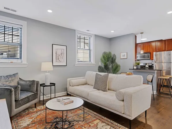 (undisclosed Address), Chicago, IL 60625