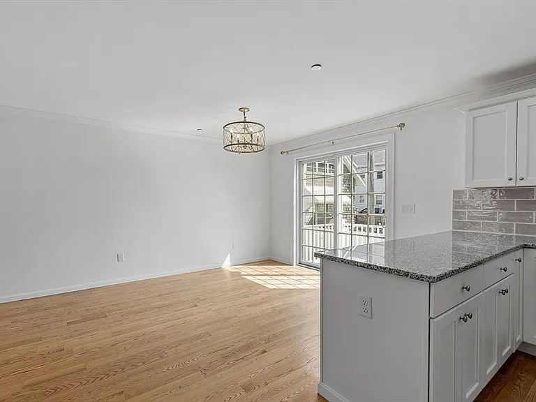 27 Mill St #D — Photo 5