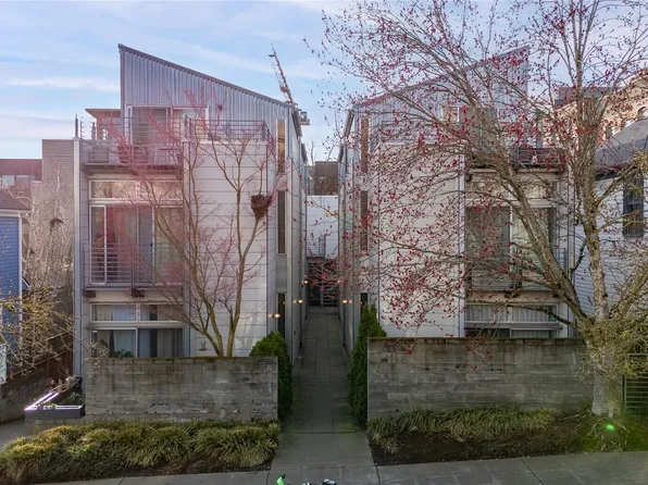 1413 15th Avenue #3, Seattle, WA 98122