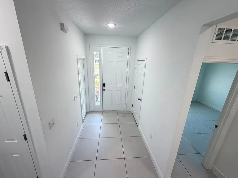 2481 San Filippo Dr SE — Photo 10