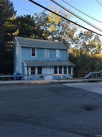 1st image of 90 Oak St