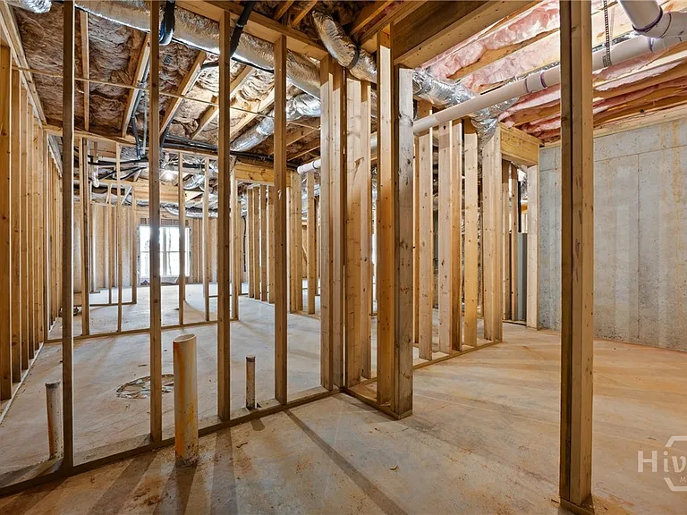 360 Ansley Dr — Photo 35