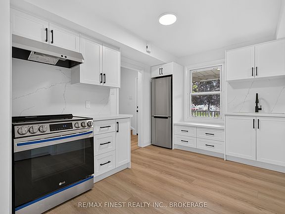 5th image of 17 London Ave