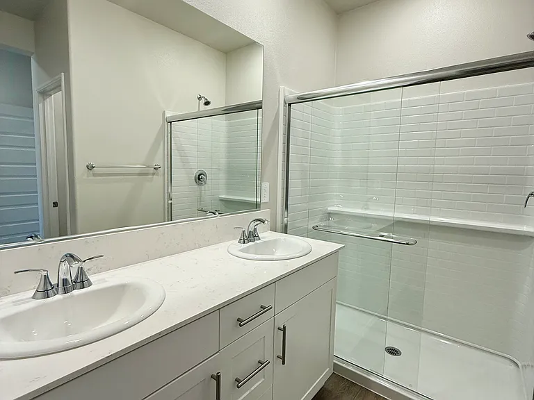 4889 Merida Way — Photo 34