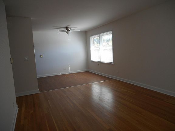 5th image of 204 W Colfax St APT D
