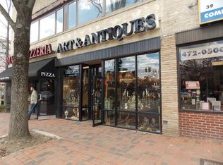 39 Great Neck Rd, Great Neck, NY 11021