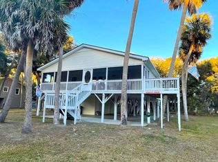 603 Portia St, Edisto Island, SC 29438