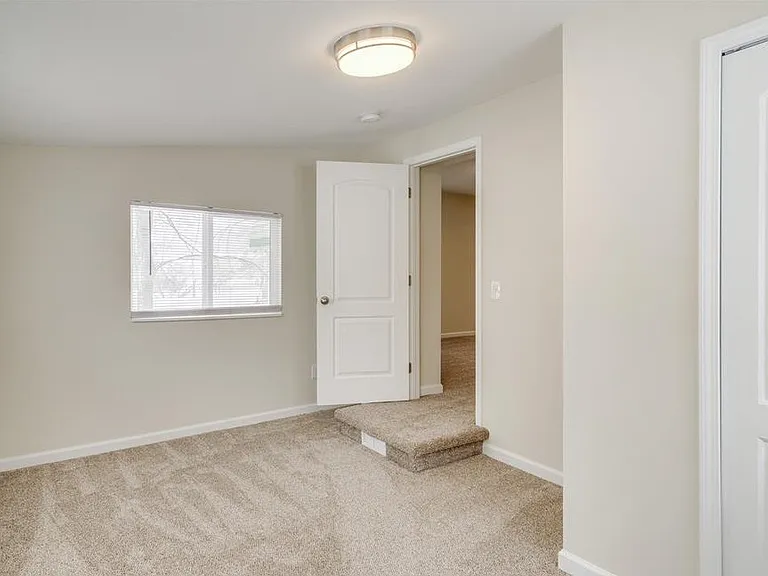 2365 Welch Rd — Photo 12